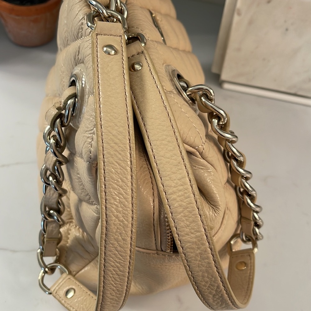 Kate Spade Cream Quilted leather handbag. - Picture 12 of 14